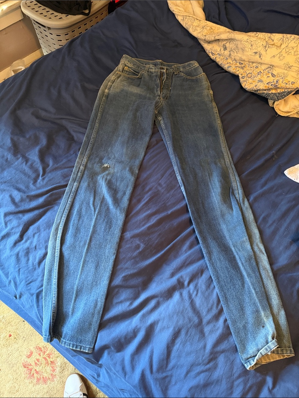 Women’s Skinny Jeans in Blue — Classic Everyday Stretch